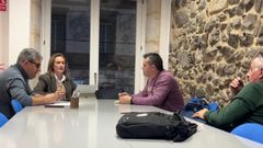 Reuni�n del PP de Vigo�con un representante del Anpa del CEIP Canicouva