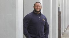 Alejandro Espinosa naci en Venezuela y ahora vive con sus esposa y sus hijos en Ferrol