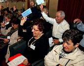 Los asistentes reeligieron al comit� ejecutivo actual.