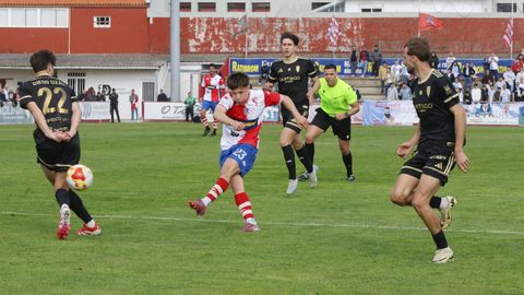 Partido entre el&nbsp;Compostela y el Arousa en Vilagarc&iacute;a