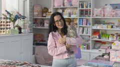 Marialex abrió su papelería en la rúa Río Lor.