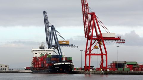 La mercanc�a general le dio un enorme empuj�n al puerto vilagarciano