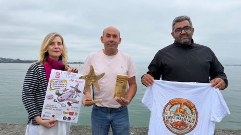 Ana Ruth Arnoso, de �gape; el concejal Fernando Abraldes�y Jes�s Antonio Paz, de P�ntega das Dunas