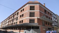 El edificio de la calle San Lucas en Narón, que se vendió y que cuenta con 80 pisos. 