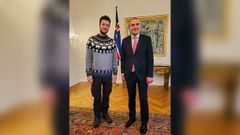 Attonaty, con el presidente de Islandia, Gu�ni Thorlacius J�hannesson.