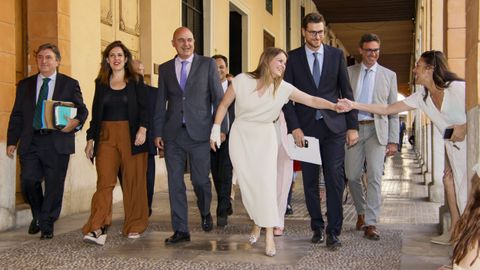 La candidata del Partido Popular a la presidencia de las Islas Baleares, Marga Prohens, antes de la sesi�n de investidura.