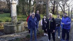 Los habitantes de O Maio, en Muros, reclaman la reparacin de la centenaria fuente de A Pontella, todo un smbolo de lucha vecinal en la aldea, despus de que los ltimos temporales la hayan dejado sin agua