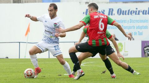 Partido de Tercera Federacin entre el Boiro y el Racing Villalbs