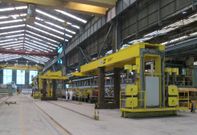 El taller est� siendo dotado de nuevas m�quinas para fabricar los cinco componentes.