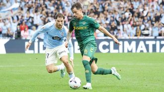 El jugador del Celta Javi Rueda, durante el partido ante el Betis.