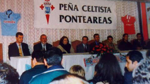 Un acto en los inicios de la pea