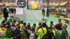 Escolares gallegos en una de las sesiones que Asoporcel organiza en Semana Verde