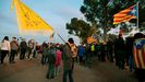 Centenares de personas participaron en la concentraci�n y caminata alrededor de la prisi�n de Lledoners