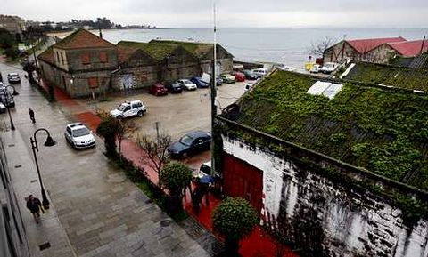 Las naves de Ojea est�n ubicadas en un lugar privilegiado junto al mar, en pleno centro.