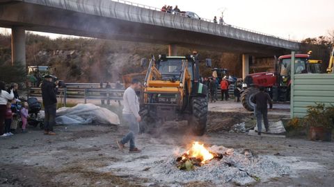 Los tractores abandonan la autov�a