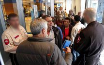 Los preferentistas llegaron dispuestos a bloquear la sucursal, pero no lo hicieron.