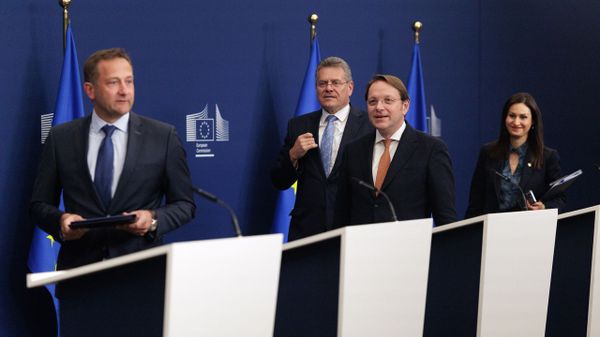 De izquierda a derecha, Christophe Hansen, Maros Sefcovic, Oliver Varhelyi y Maria Panayiotou