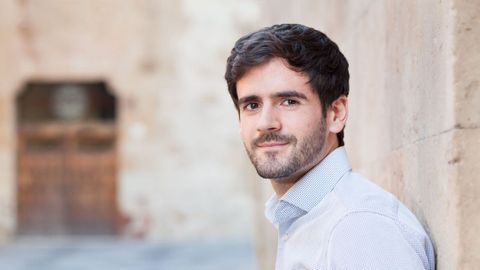 R. Zaballos tiene unos 100 pisos en A Mari�a, que ahora pone en venta