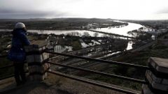 La crecida de Ebro provoca inundaciones