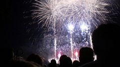Todas las im�genes de los�spectaculares fuegos artificiales en Bouzas