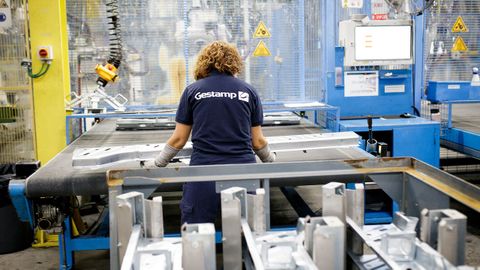 Imagen del proceso de producción en una de las plantas de producción de Gestamp.