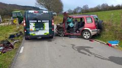 La Guardia Civil de Tr�fico acudi� a un accidente con dos heridos en Abad�n. 