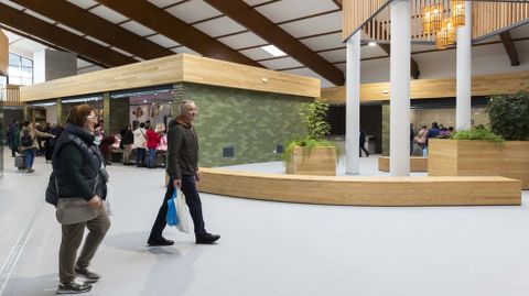 Imagen del mercado de Cee, en su apertura d�as atr�s