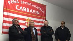 Antonio Veiga posa en su homenaje junto a Manuel Palacio, Quini y Mario Cotelo