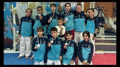 Integrantes do equipo do Olimpic que participou no campionato.