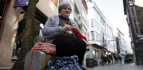 A rianxeira na r�a de Abaixo, o lugar onde naceu que � o seu recuncho preferido polo aroma literario que desprende.<span lang= es-es > </span>