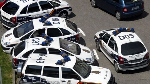 Imagen de archivo de vehculos de la Polica Nacional de Vigo 