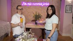 Rosas, el local que pone el color en la Gran V�a carballesa