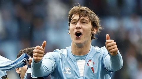 Fer L�pez, celebrando un triunfo del Celta la temporada pasada.