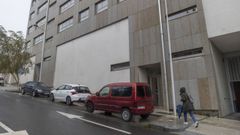 Los portales 5 y 7 de la calle Pamplona, en el edificio que el polica investigado por mordidas dijo que estaba terminado en junio del 2015 cuando ni se haban iniciado las obras