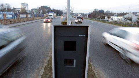 Un radar fijo en la ciudad de Lugo, en una imagen de archivo