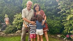 Mar�a y Ricardo, abuelos 24 horas en verano: �Los nietos te aportan much�simo, te hacen sentir m�s activo�