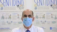 El conselleiro de Sanidade, Jes�s V�zquez Almui�a