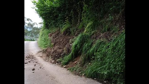 Argayo sobre la carretera de La Mortera, en la localidad ovetense de Olloniego