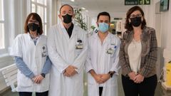 De izquierda a derecha, Josefina Castro, directora del INC (Instituto Cl�nic de Neurociencias); �ngel Chamorro, jefe de la Unidad de Ictus; Arturo Ren�, neur�logo de la Unidad de Ictus; y Mar�a Barranco, paciente del estudio.