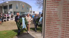 FRENDA FLORAL A LOS MARINEROS FALLECIDOS Y MISA EN LA CAPILLA DEL PUERTO
