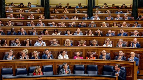 El pleno del Congreso de este martes, en el que se aprobó la ampliación de los permisos de nacimiento y cuidado.