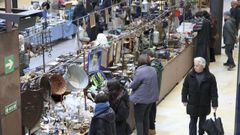 La feria de antig�edades de �rea Central ya ha celebrado tres ediciones con �xito