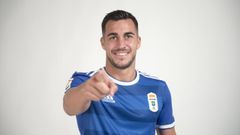 Joselu con la camiseta del Real Oviedo