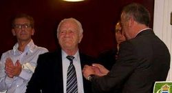 Jos� Puleiro fue nombrado socio de honor de la SD Ribadeo.