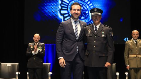 Fiesta de la Polic�a Nacional en Lugo, los condecorados
