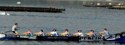 Los remeros muradanos participaron este ao en una prueba amistosa en Cabo de Cruz con una embarcacin prestada por Tirn.