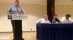 Ram�n Arg�elles, Gaspar Llamazares y parte de la direcci�n de IU.Ram�n Arg�elles, Gaspar Llamazares y parte de la direcci�n de IU