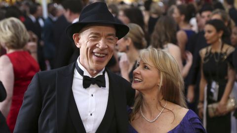 J.K. Simmons con su mujer