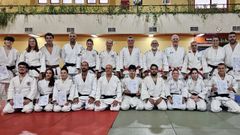 Imagen de aspirantes y maestros en los exmenes de grado de la Federacin Gallega de Yudo