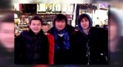 Dos j�venes de origen kazajo y otro estadounidense